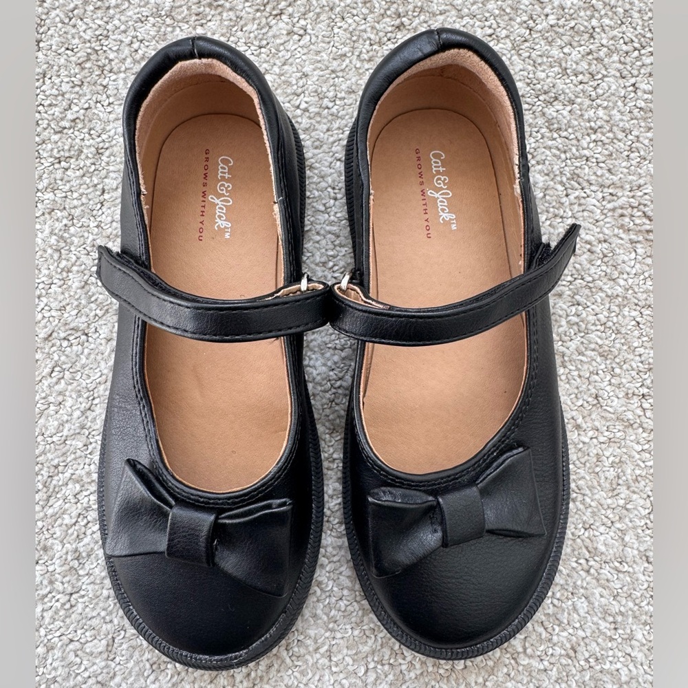 Cat & Jack Black Mary Jane Dress Shoes w/ Bow Velcro Closure Toddler Girls 11